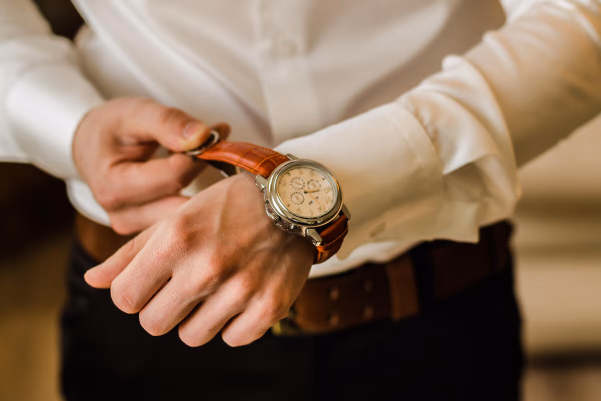 How to Ship a Luxury Watch Safely: Packaging, Carriers & Insurance